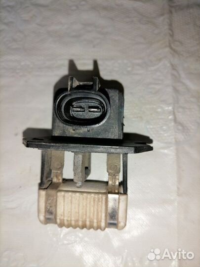 Резистор печки Kia Ceed ED G4FC 2011