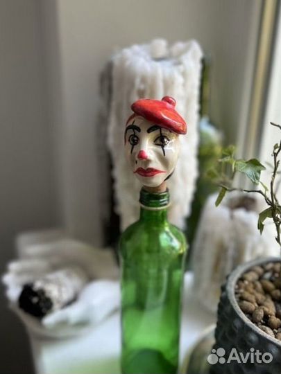 Пробка для бутылки керамическая. Грустный клоун