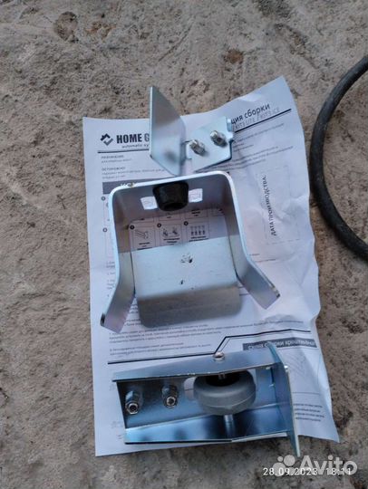 Улавливатель нижний для откатных ворот