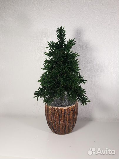 Елочка из бисера ручная работа