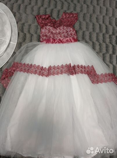 Шикарное пышное платье на выпускной (122-128)