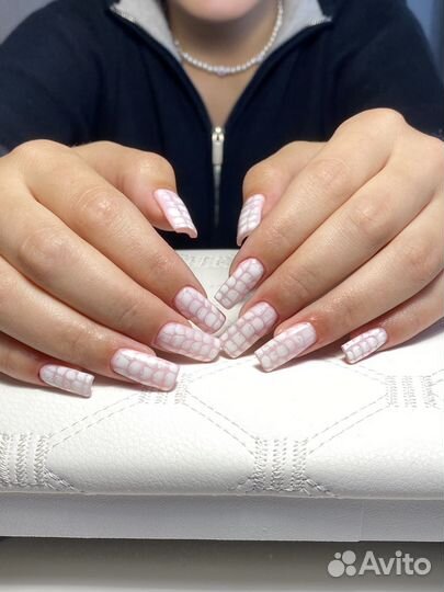 Маникюр, педикюр