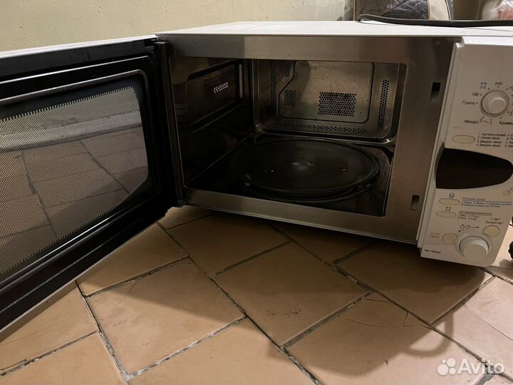 Микроволновая печь