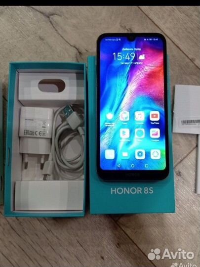 HONOR 8S, 3/64 ГБ
