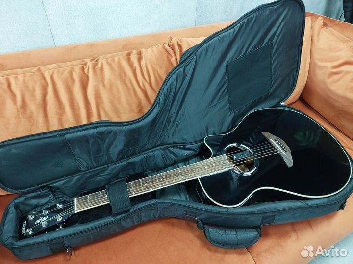 Электроакустическая гитара yamaha APX500II