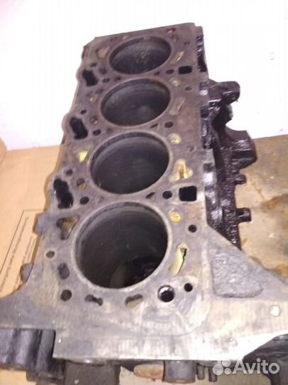 Блок цилиндров с коленвалом на Форд транзит 115л.с