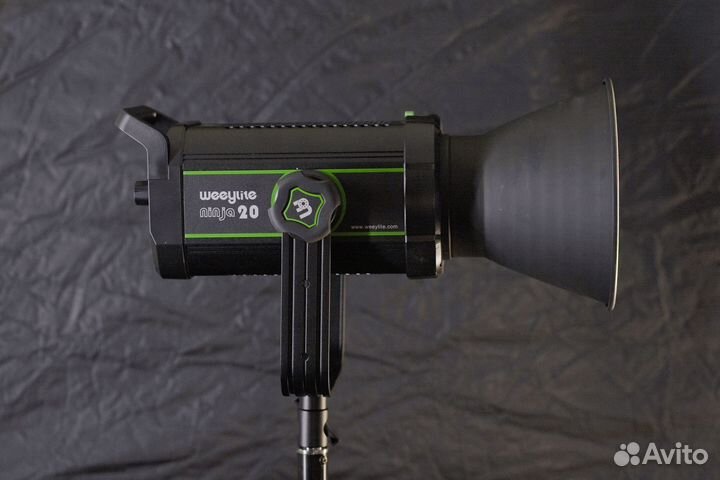 Осветительный прибор 200w Weeylite Ninja 20