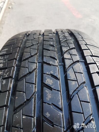 Douglas All Season 235/65 R17