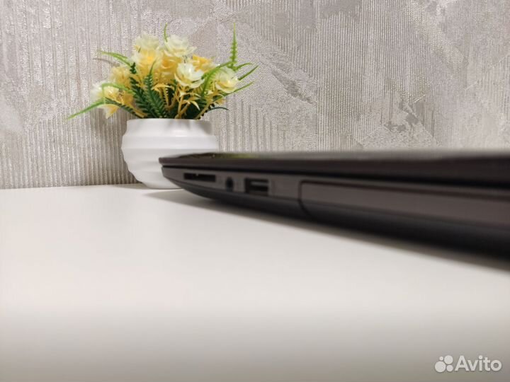 Ноутбук asus, SSD, Nvidia 2Gb, Ram6Gb, Full HD