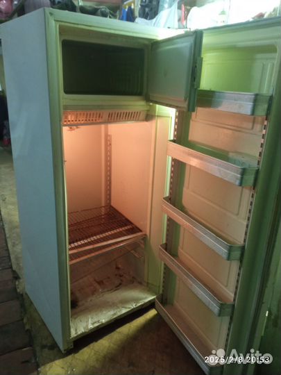 Холодильник бу ЗИЛ