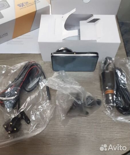 Видео регистраторс камерой заднего вида