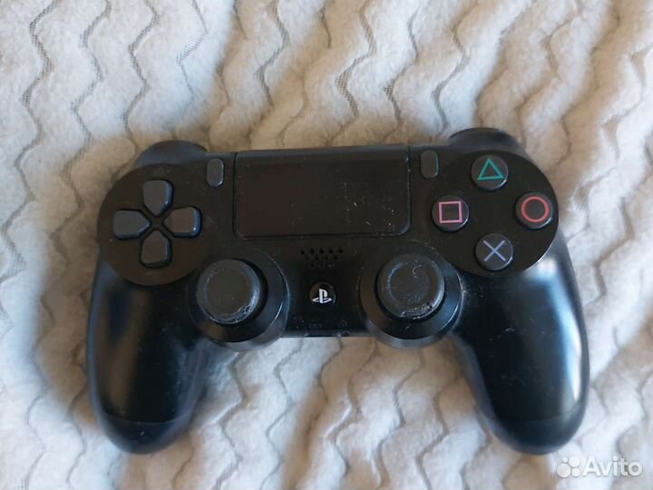 Sony PS4 slim 1 терабайт продам вместе с играми