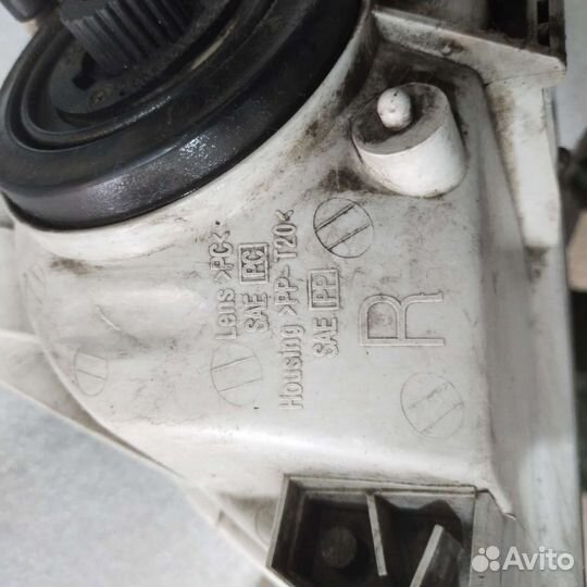 Продам фару левую на Ниссан Максима/ Цефиро а 33