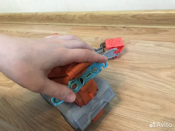 Машина play doh с насадками без пластилина