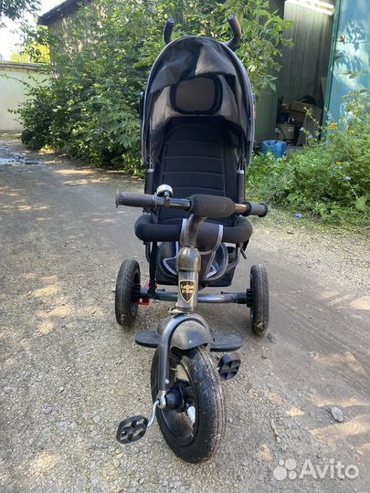 Трехколесный велосипед