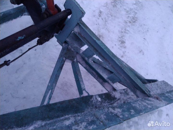 Снегоуборочный отвал