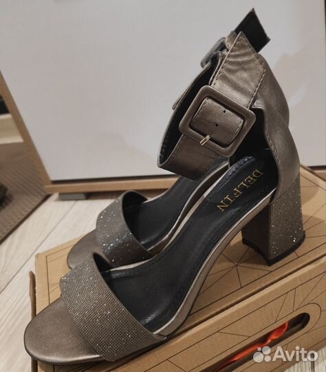 Босоножки женские 38 размер