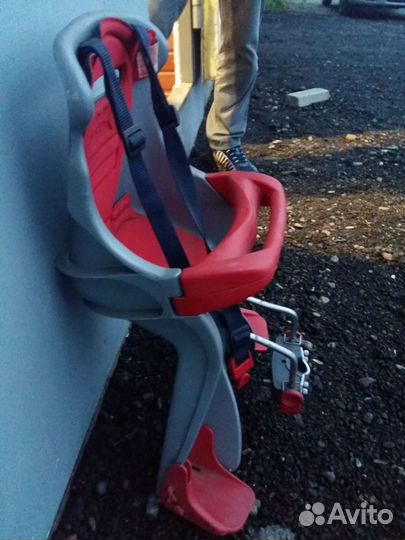 Детское кресло на велосипед