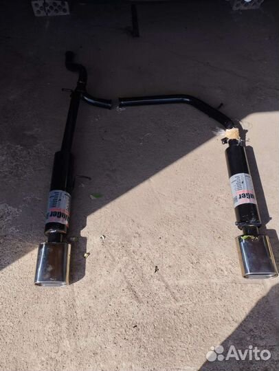 Раздвоенный (двойной) выхлоп на гранту