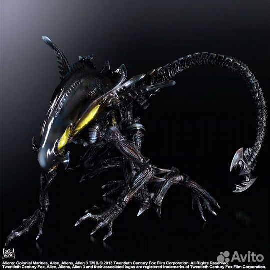 Подвижная Фигурка Play Arts Kai Spitter Alien