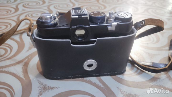 Пленочный фотоаппарат зенит ет