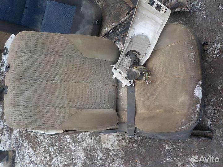 Сидение renault megane 2 переднее правое