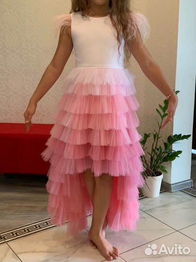 Платье на девочку праздничное 122-128