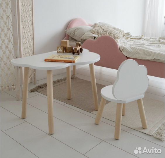 Детский стол и стул