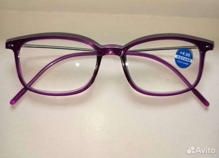 Очки с диоптриями +4 новые