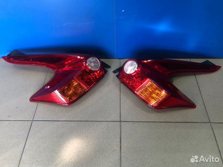 Фонарь левый правый Nissan Juke Нисан Жук