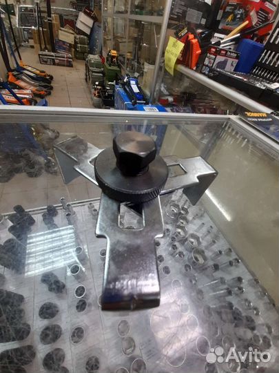 Съемник крышки топливного насоса (75-160) Маякавто