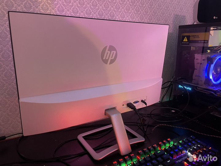 Монитор HP 24