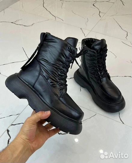 Дутики черные новые