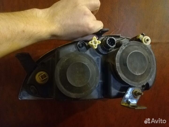 Фары для газ-31105