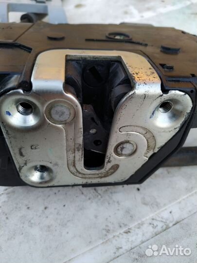 Замок передней правой двери kia sportage 3