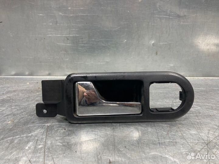 Ручка двери передней внутренняя левая Volkswagen