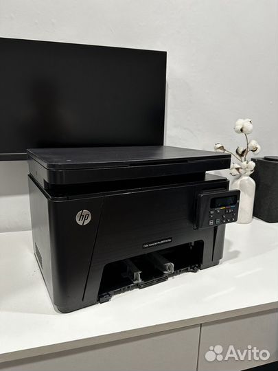Принтер HP color LaserJet Pro MFP M176