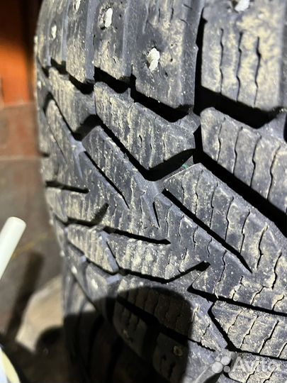 Nokian Tyres Hakkapeliitta 7 215/55 R17 98T