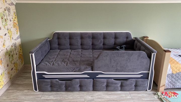 Кровать детская Спорт с мягкой стенкой