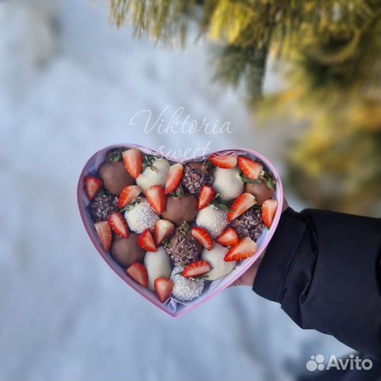 Клубника. Наборы, букеты, в шоколаде