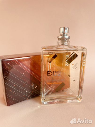 Escentric 02 -New Design-2022 Escentric Molecules