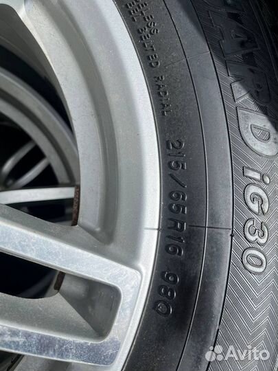 Yokohama Ice Guard IG30 215/65 R16 98Q