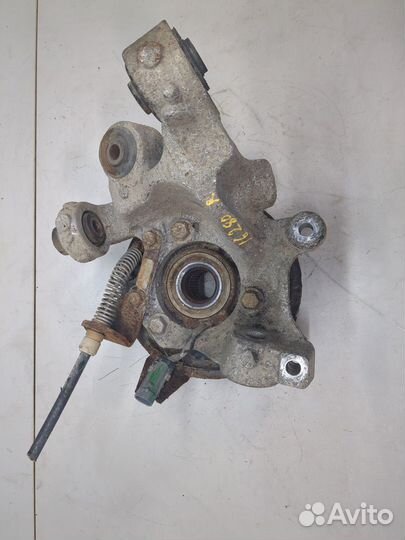 Ступица (кулак, цапфа) Cadillac SRX, 2005