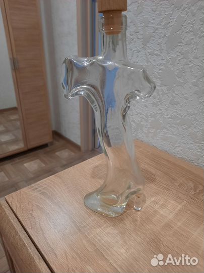 Стеклянная бутыль-сапожок