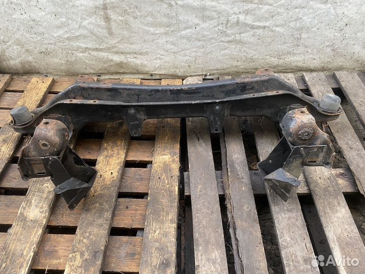 Подрамник,балка Mercedes sprinter 901-905