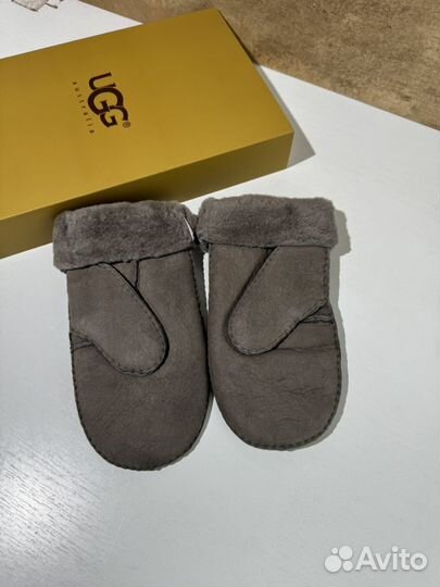 Зимние перчатки ugg