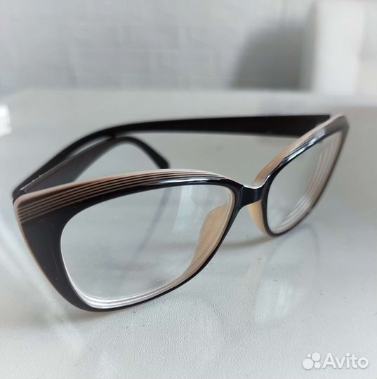 Очки с диоптриями -3