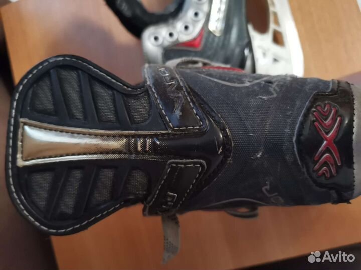 Детские хоккейные коньки bauer