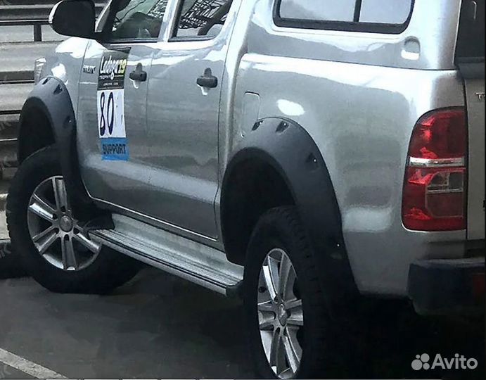 Расширители колесных арок на Тойота Хайлюкс