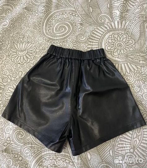 Кожаные шорты